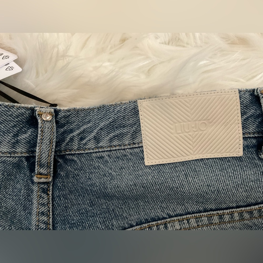 LIU.JO RIPPED JEANS - Picture 8 of 16